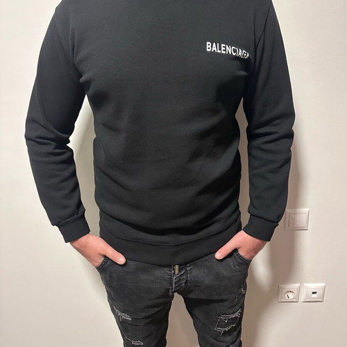Balenciaga black sweatshirt size XL like new