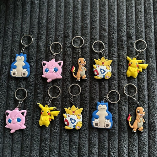 Keychains new, pack of 190, black and multicolored