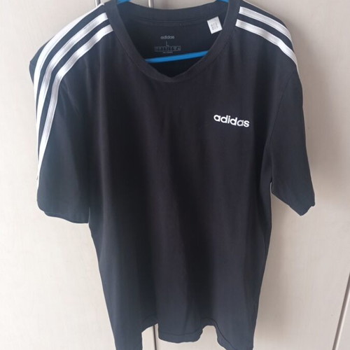 Adidas tshirt black size L used