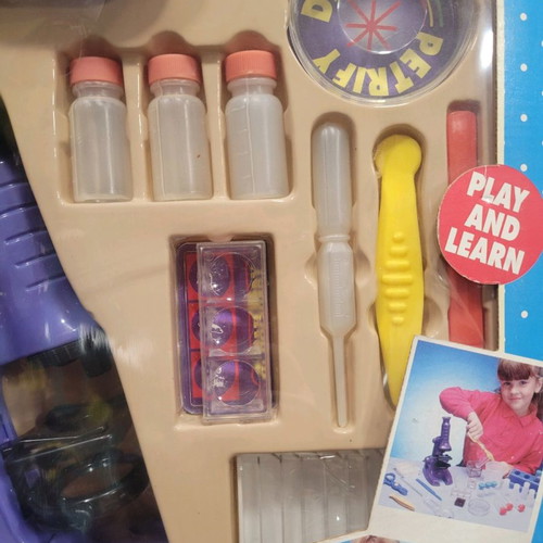 My Own Lab Play and Learn Microscope vintage new
