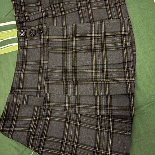 Mini pleated skirt like new, size L