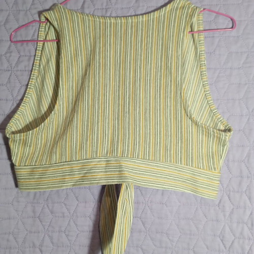 Top with Front Tie like new, yellow, size M