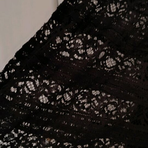 Black lace skirt like new, size XL