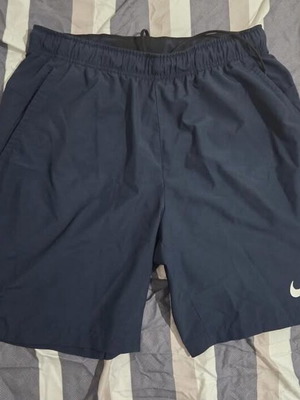 Nike σορτς αθλητικό dri fit μεταχειρισμένο, μέγεθος medium