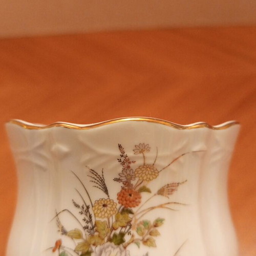 Vintage Chinese Jingdezhen Porcelain Vase, 10cm, mint condition