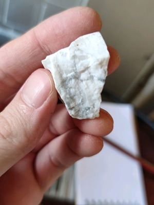 Howlite new