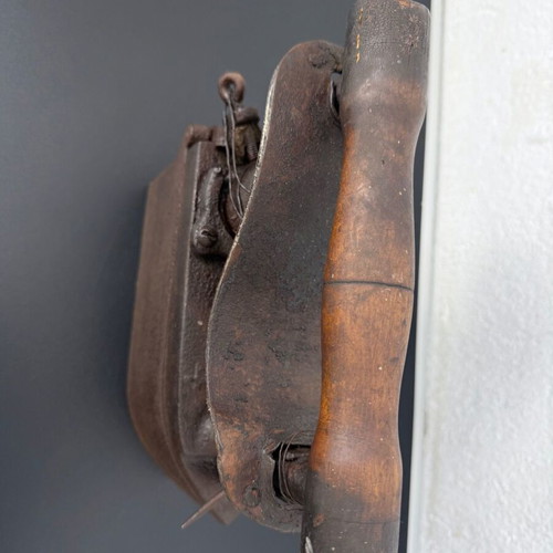Old Charcoal Iron No. 8074 like new