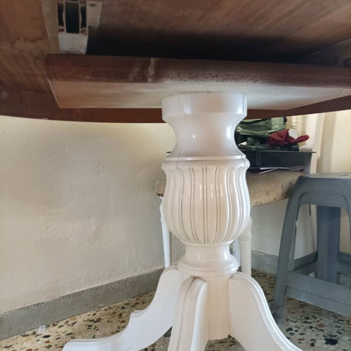Round dining table with four chairs used, white
