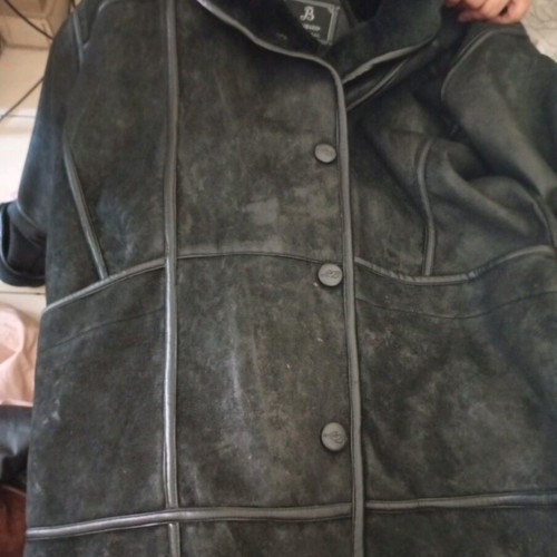 Black synthetic mouton coat like new, size XL