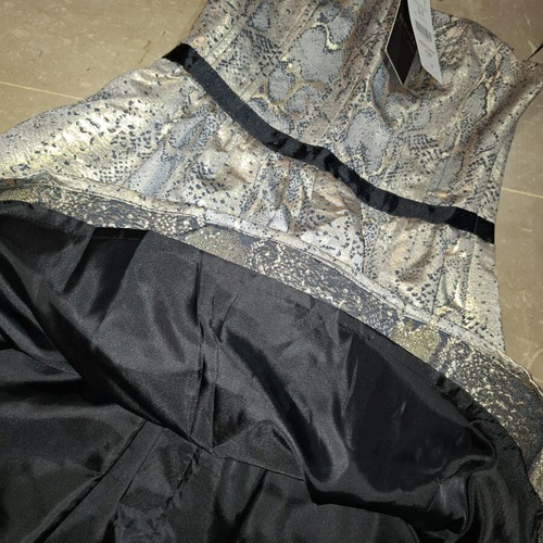 Bershka dress new, size large, gold and silver