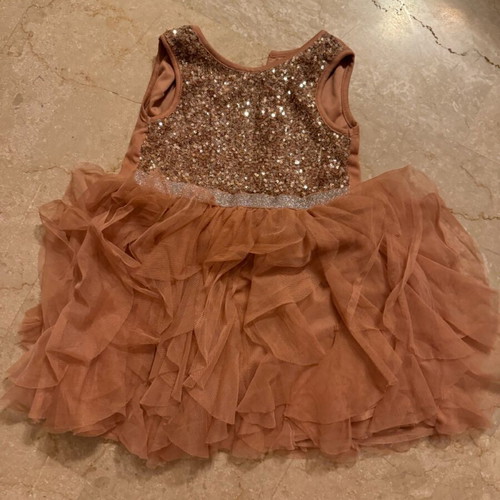 Clothes for 4-year-old girl used
