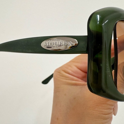 Alexander McQueen Vintage Oversized Sunglasses like new, green