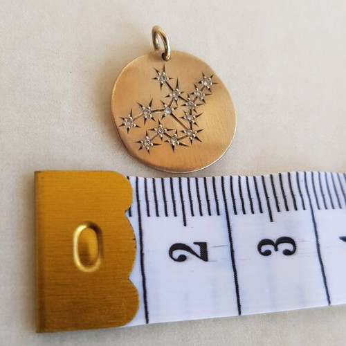 Lilalo Virgo constellation pendant 9K gold with diamonds