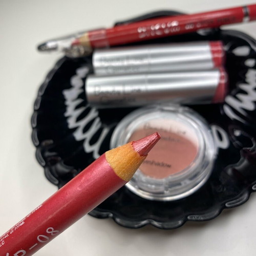 Beauty Line Cosmetics makeup products new, set with 2 lipsticks, eyeshadow and pencils