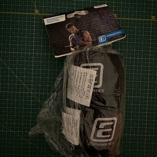 Boxing set 10oz with gloves, mouthguard & 2 wraps new