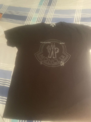 Moncler T shirt like new, black, size L