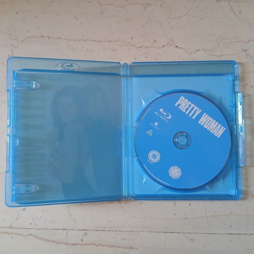 Blu-Ray movies like new, pack of 2 with Greek subtitles