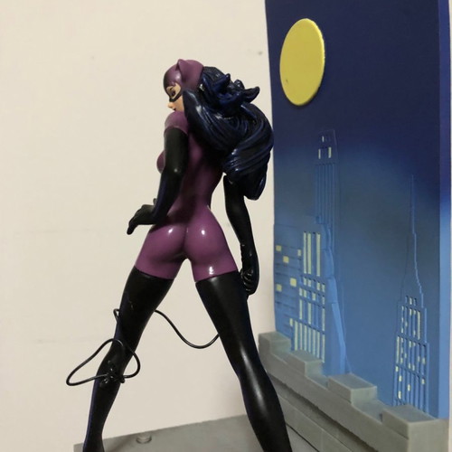 Catwoman in the Moonlight Yamato Diorama figure used 6 inches