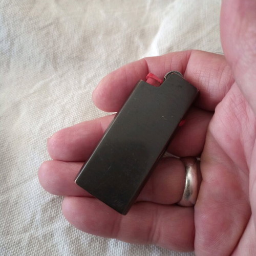 Marlboro small lighter case metal like new