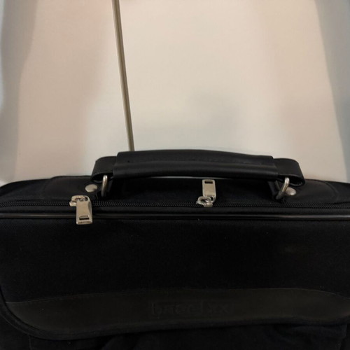 Laptop bag BASE XX like new, black with multiple compartments