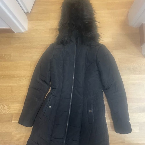 Lynne black jacket with hood and detachable fur used, size M