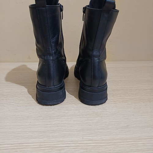 Fardoulis Shoes leather ankle boots like new, size 39, black