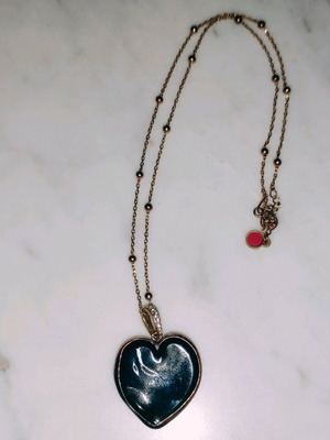 Anna Maria Mazaraki women's heart-shaped necklace like new