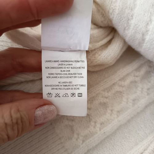 Pullover size S-M new with tag, off-white color