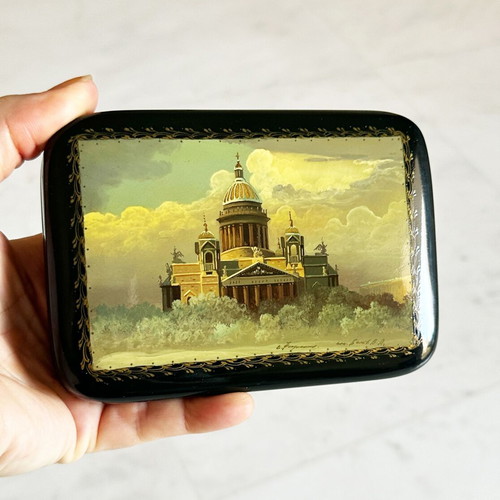 Vintage Russian lacquer box hand-painted St. Isaac St. Petersburg signed