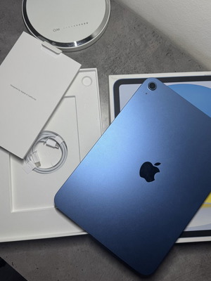 iPad A16 tablet 2025 with charging cable and box