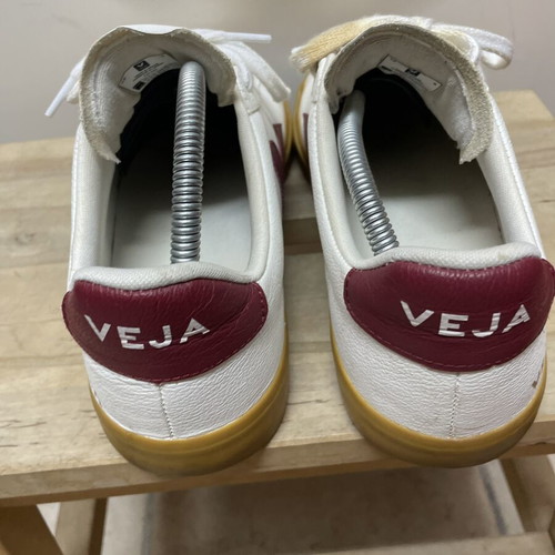 Veja sneakers size 44 like new, white and burgundy