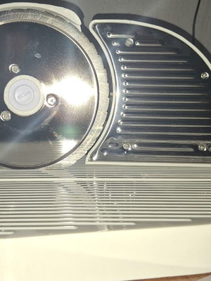 Bread slicer like new