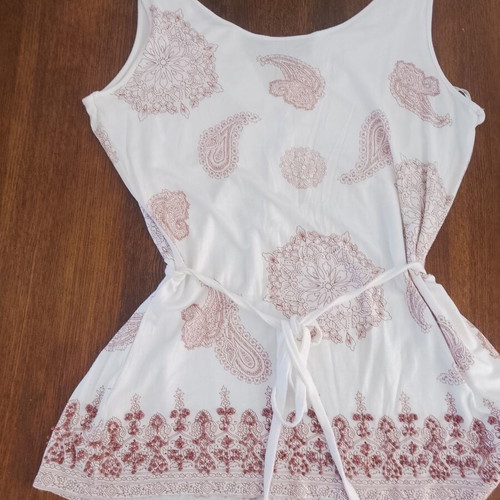 Principles Summer Top White with Paisley Design and Beading Like New