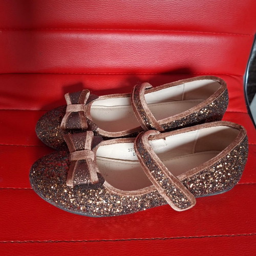 Children's ballerinas size 34 like new with glitter