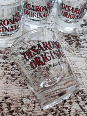 Disaronno Originale Amaretto shot glasses new, pack of 6