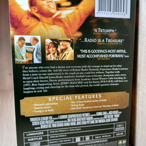 Radio DVD like new with English subtitles