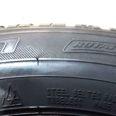 Snow tires used 205/60/16 with steel rims Toyota Avensis