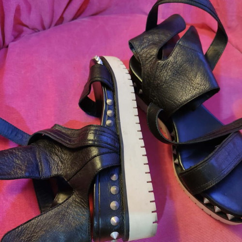 Ash No 41 shoes used