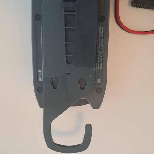Bosch C1 12V Car Battery Charger like new