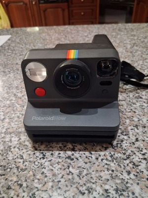 Polaroid Now Gen 2 camera like new, black