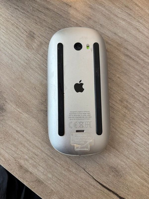 Apple Magic Mouse 2 white like new