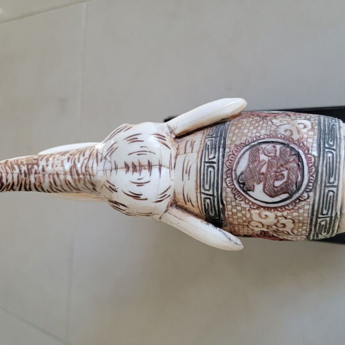 Elephant Decoration with Stand from Thailand like new