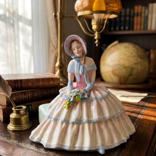 Royal Doulton Daydreams HN 1731 porcelain figurine