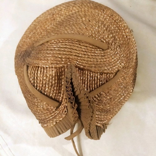 Belle Epoque hats collection set like new with ostrich feathers and velvet
