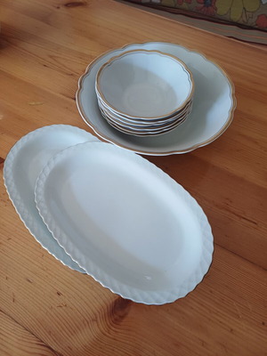 Vintage porcelain serving set with gold trim, 9 pieces, new