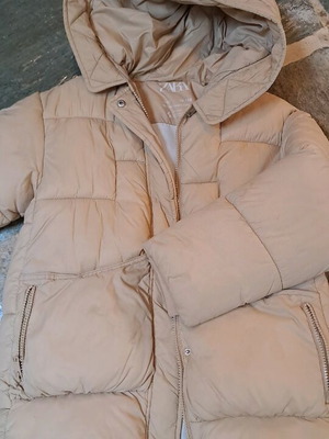 Zara girls jacket size 8 years cream like new, warm, padded