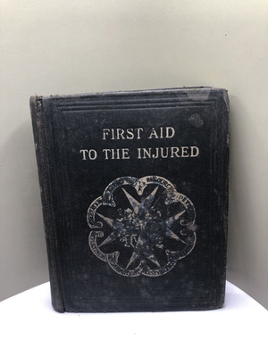 St John’s Ambulance First Aid to the Injured 1920 Handbook used