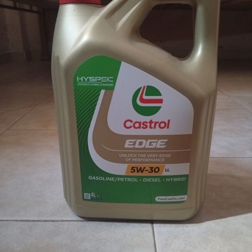 Castrol Edge 5W-30 engine oil 4L