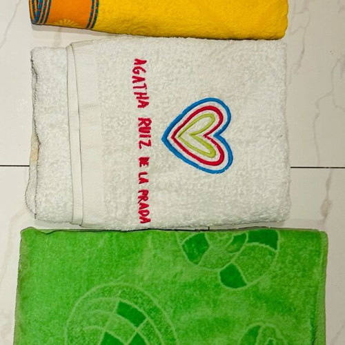 Bath towels used, set of 3 yellow, white and green