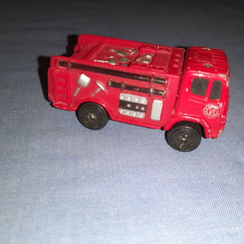 Maisto Fresh Metal Pumper 1:64 scale toy fire truck